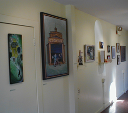 Clown exhibit: MWM, Tacka...